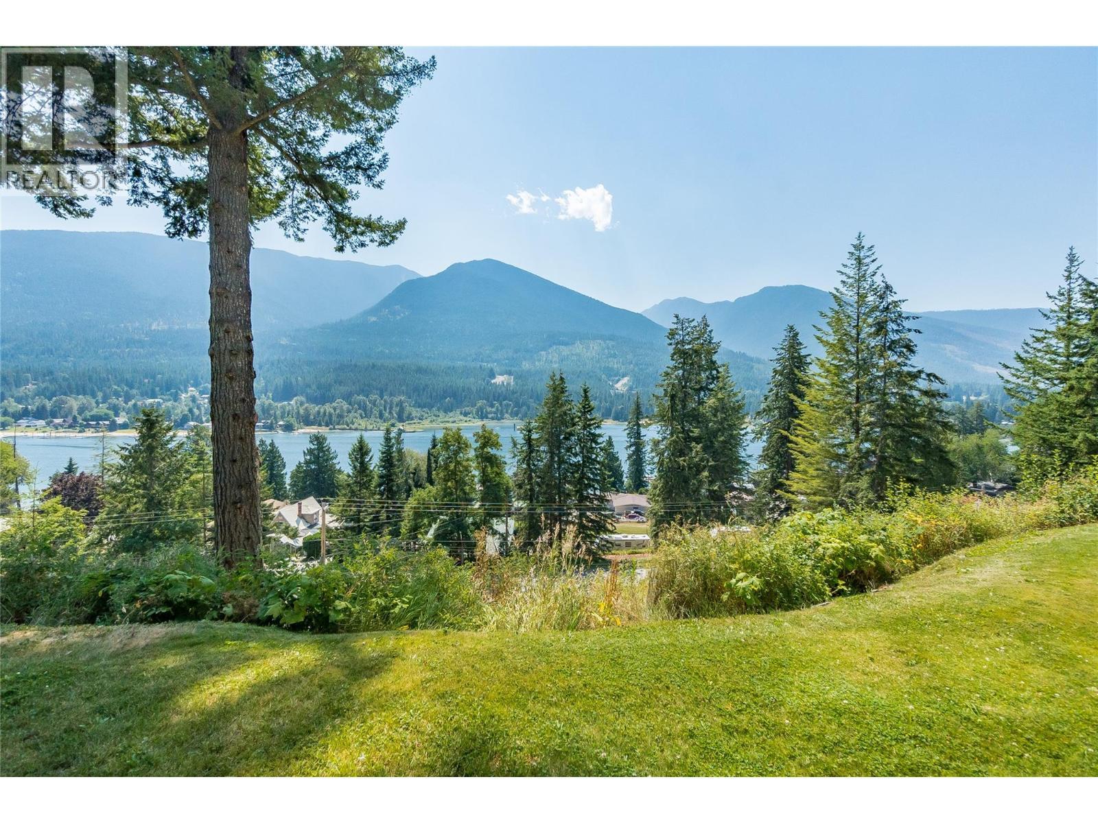 408 Balfour Heights Road, Balfour, BC - Outdoor With View