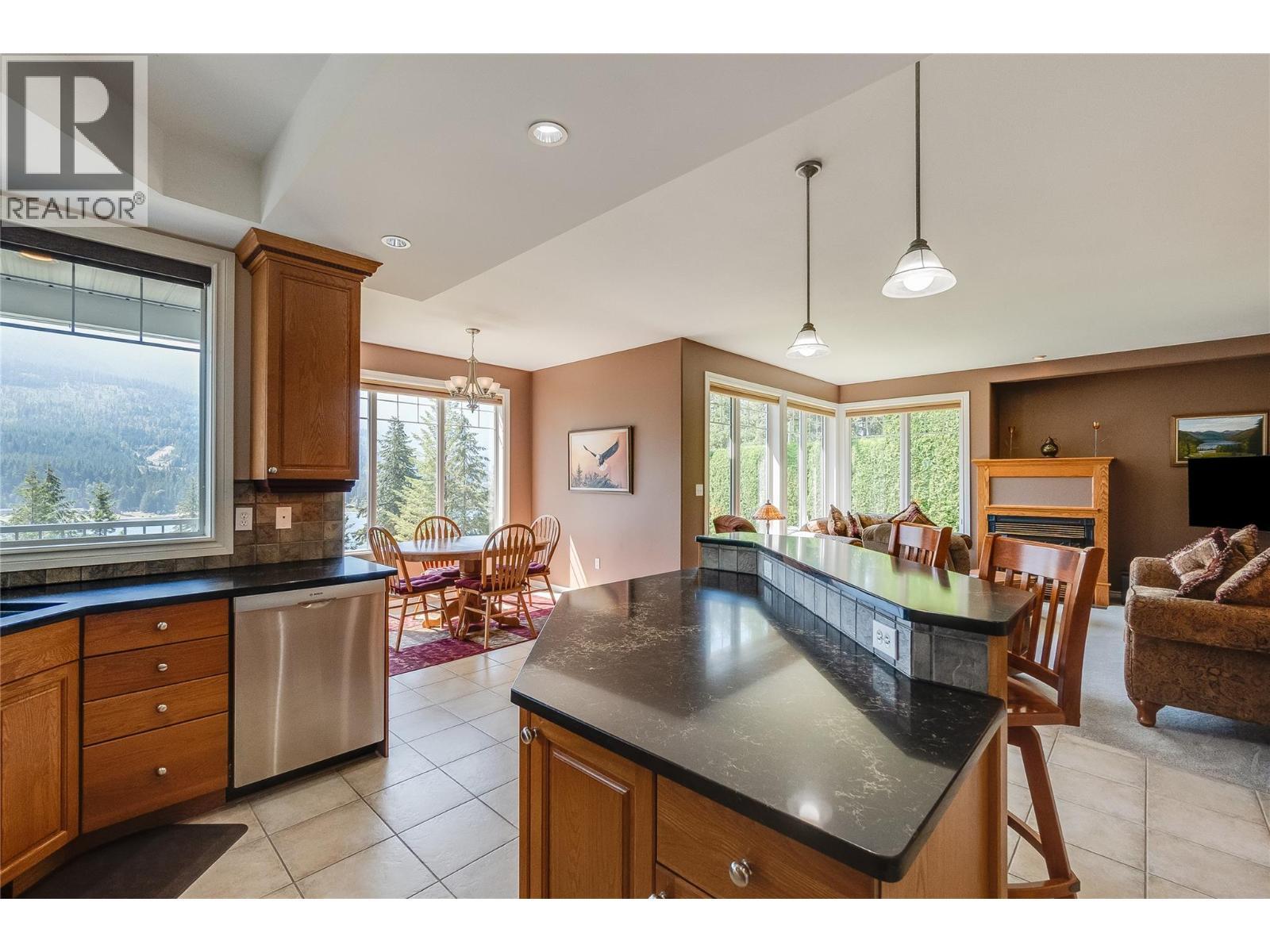 408 Balfour Heights Road, Balfour, BC - Indoor Photo Showing Other Room