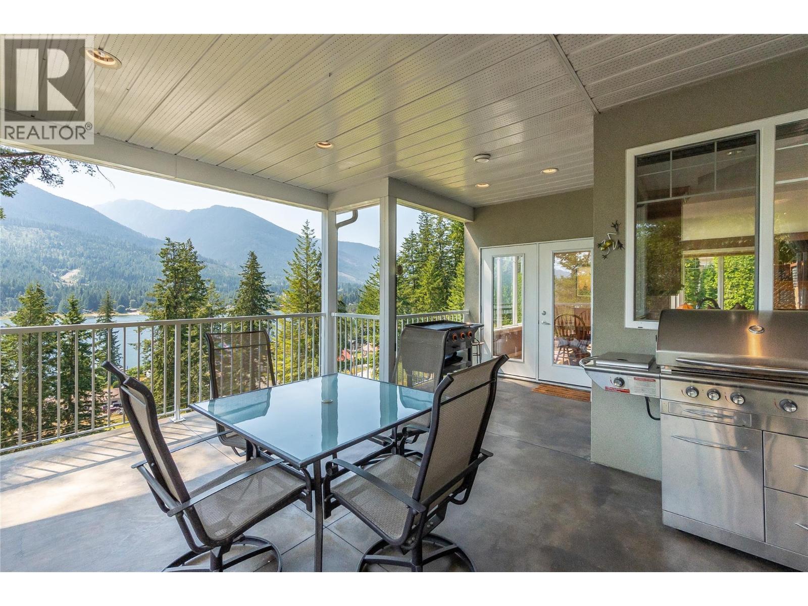 408 Balfour Heights Road, Balfour, BC - Outdoor With Deck Patio Veranda With Exterior