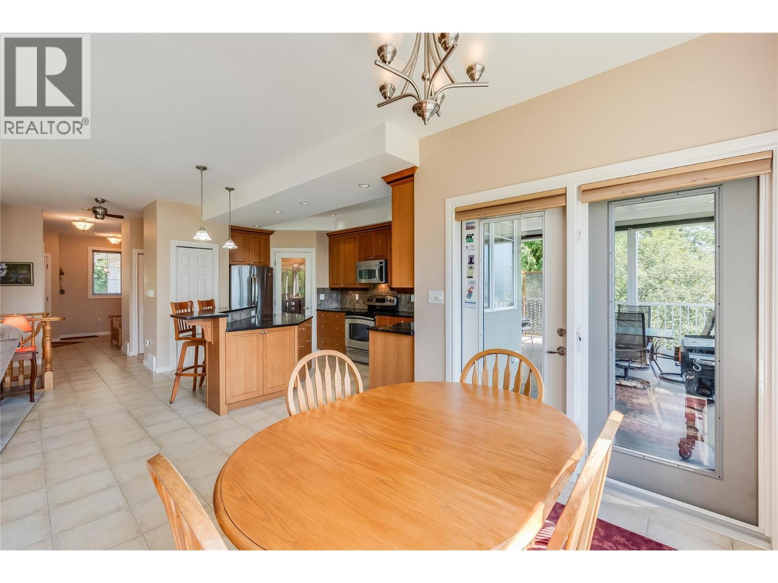 408 Balfour Heights Road, Balfour, BC - Indoor Photo Showing Dining Room