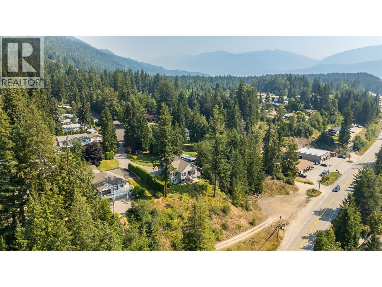 408 Balfour Heights Road, Balfour, BC - Outdoor With View