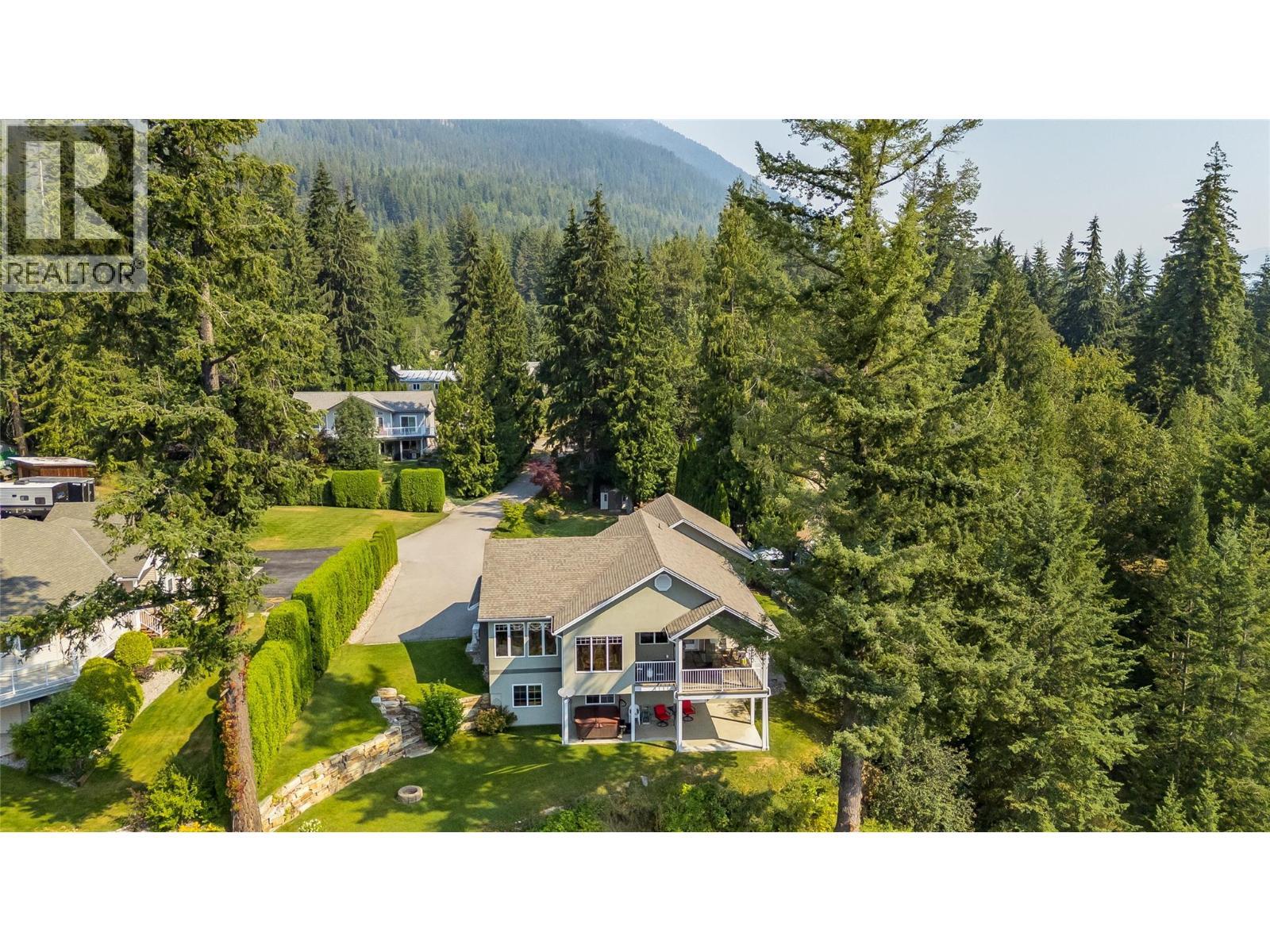 408 Balfour Heights Road, Balfour, BC - Outdoor With View