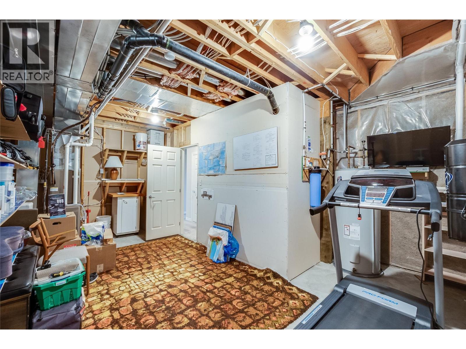 408 Balfour Heights Road, Balfour, BC - Indoor Photo Showing Basement