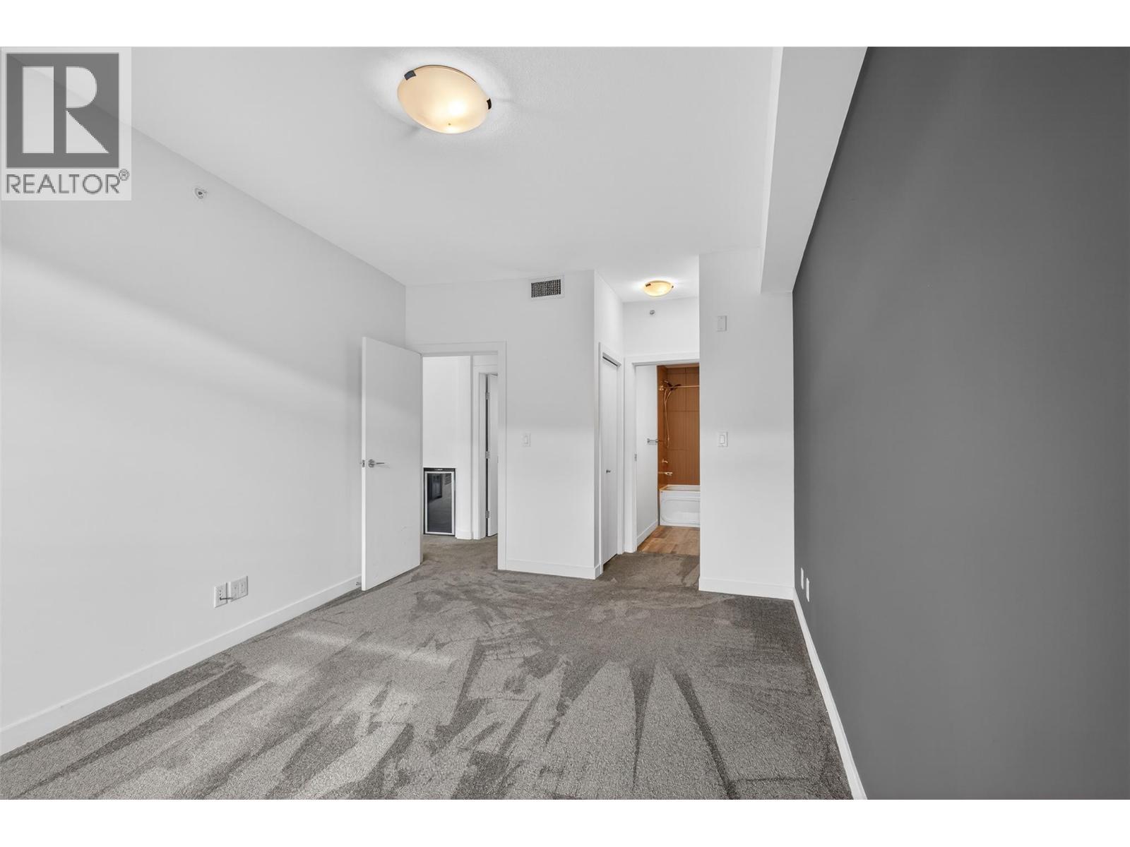 7343 Okanagan Landing Road Unit# 2402, Vernon, BC - Indoor Photo Showing Other Room