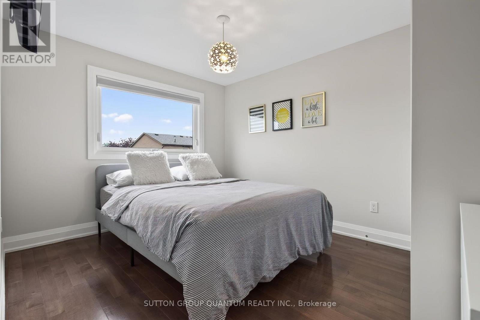 4413 Lee Drive, Mississauga, ON - Indoor Photo Showing Bedroom