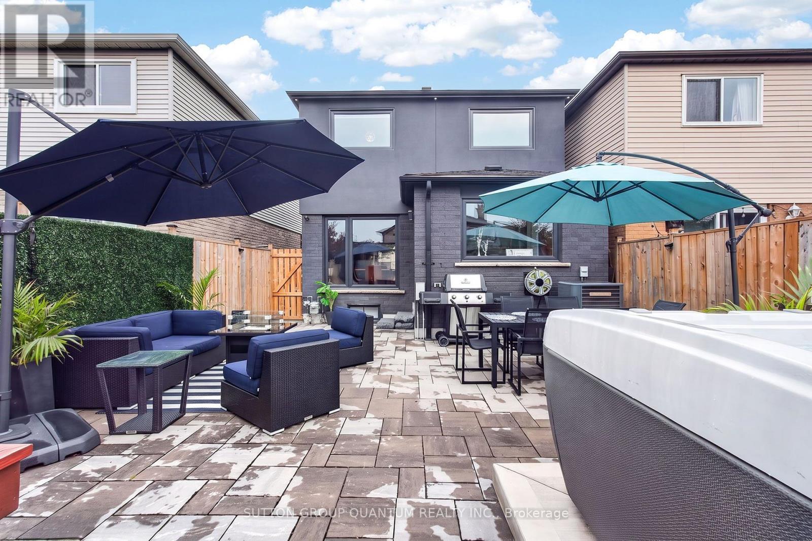 4413 Lee Drive, Mississauga, ON - Outdoor With Deck Patio Veranda With Exterior