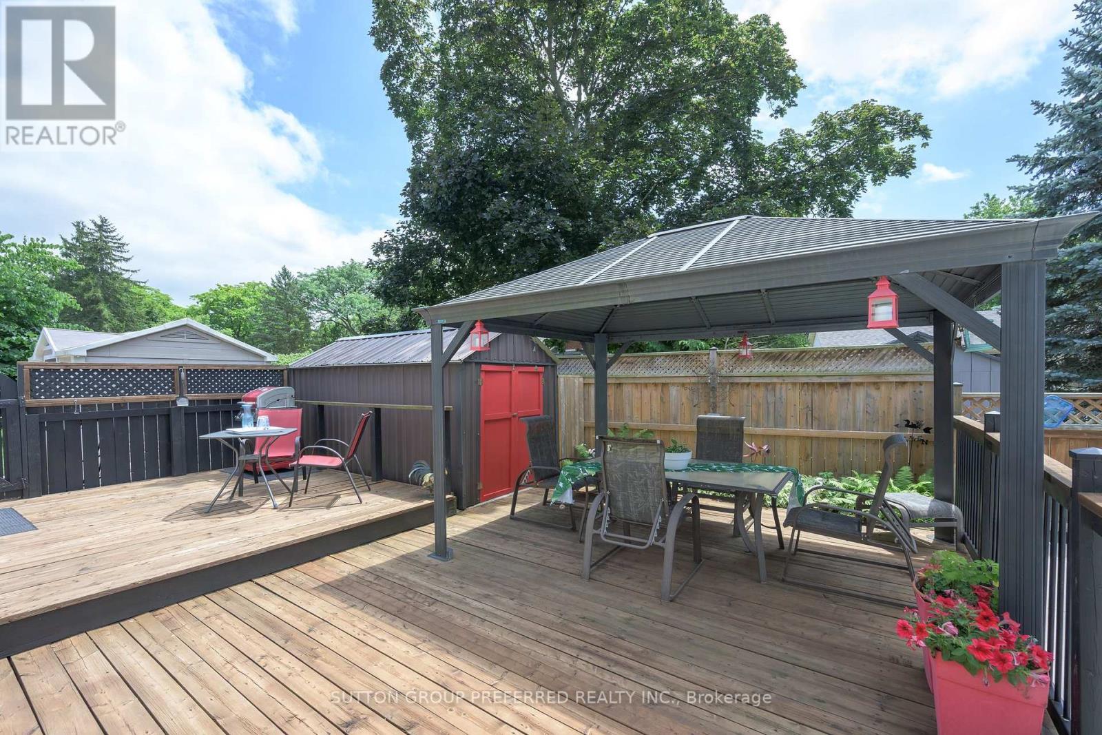 90 Glenburnie Crescent, London North (North H), ON - Outdoor With Deck Patio Veranda