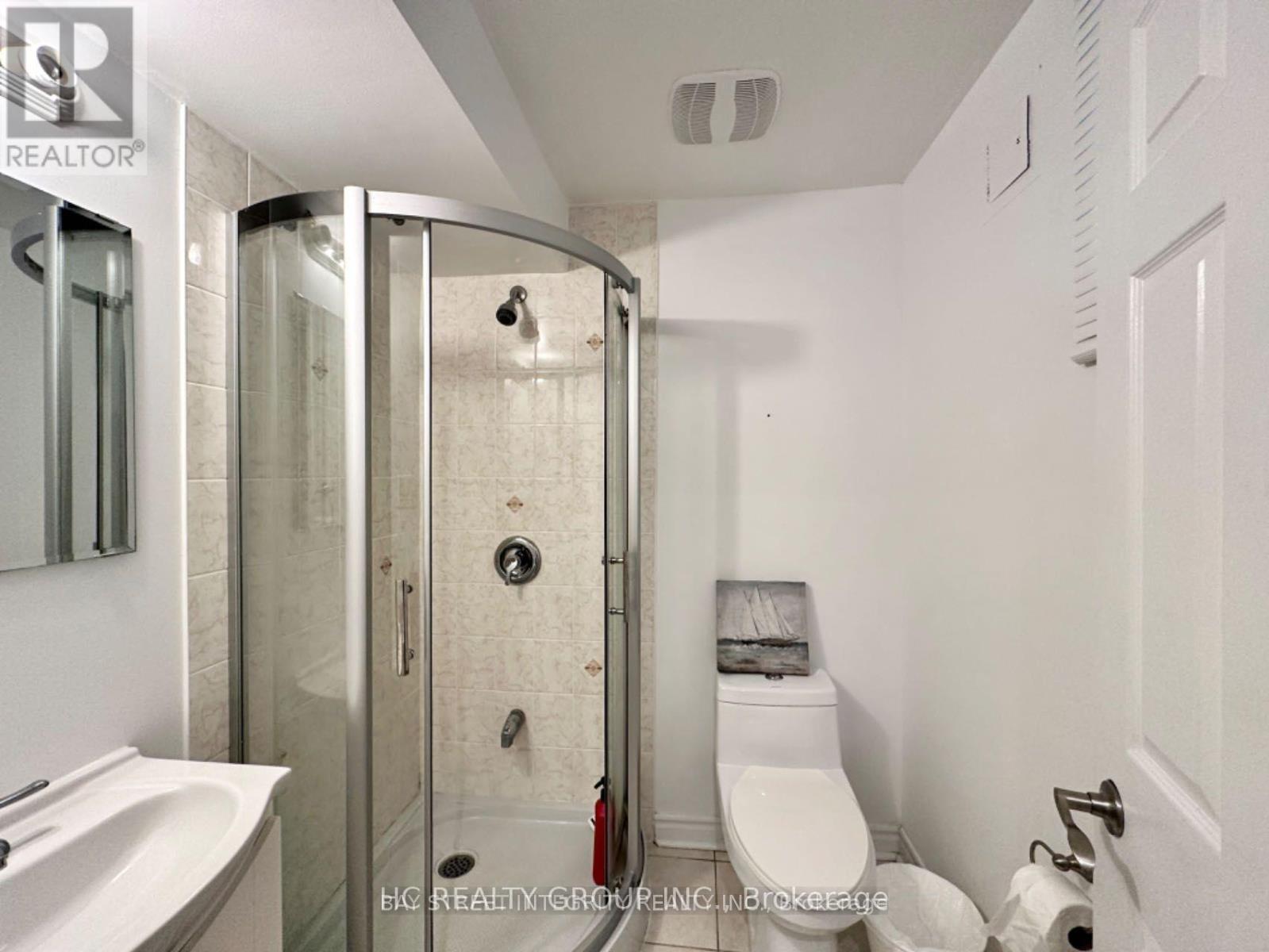 35 Lailey Crescent, Toronto, ON - Indoor Photo Showing Bathroom