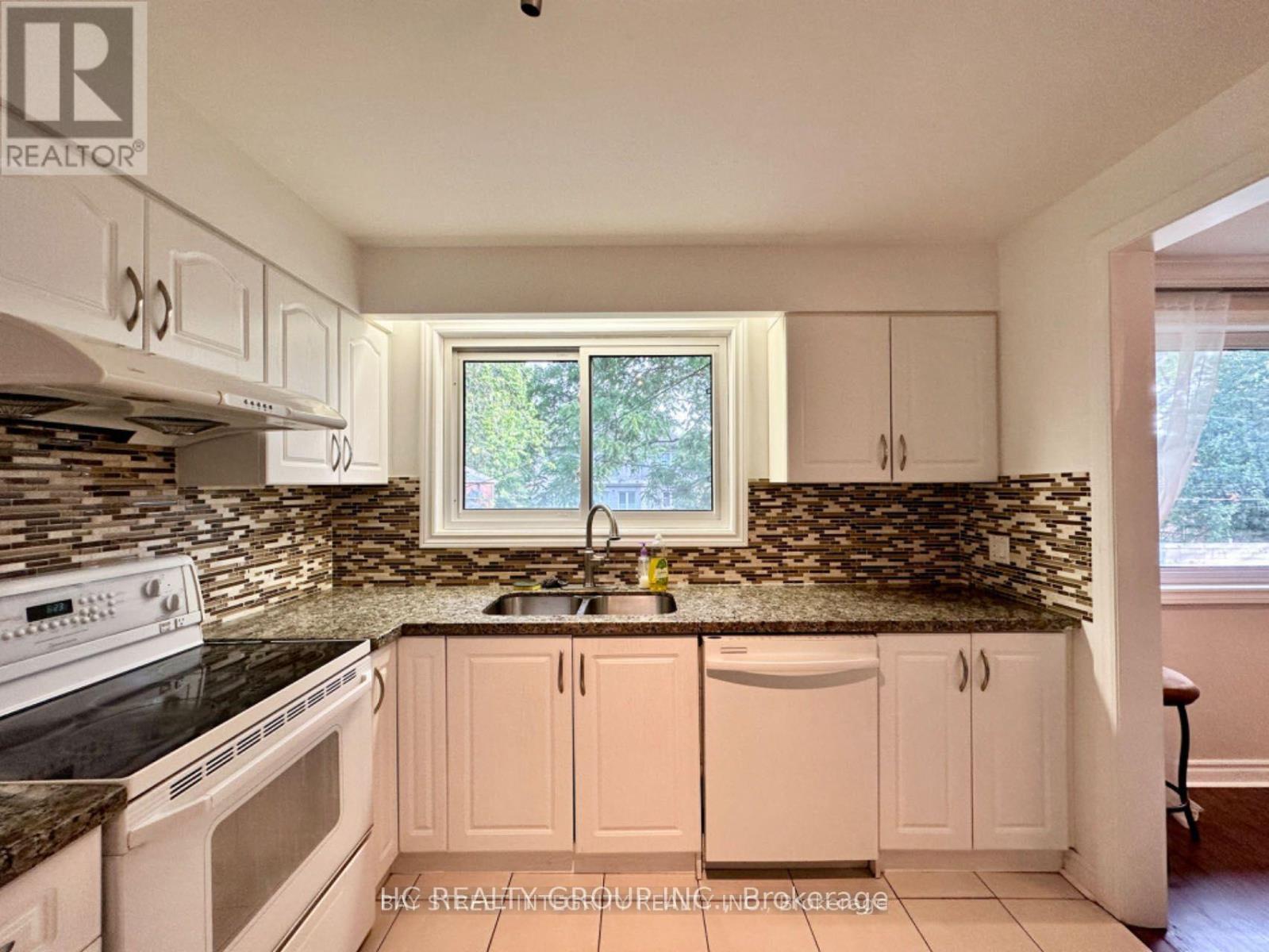 35 Lailey Crescent, Toronto, ON - Indoor Photo Showing Kitchen With Double Sink