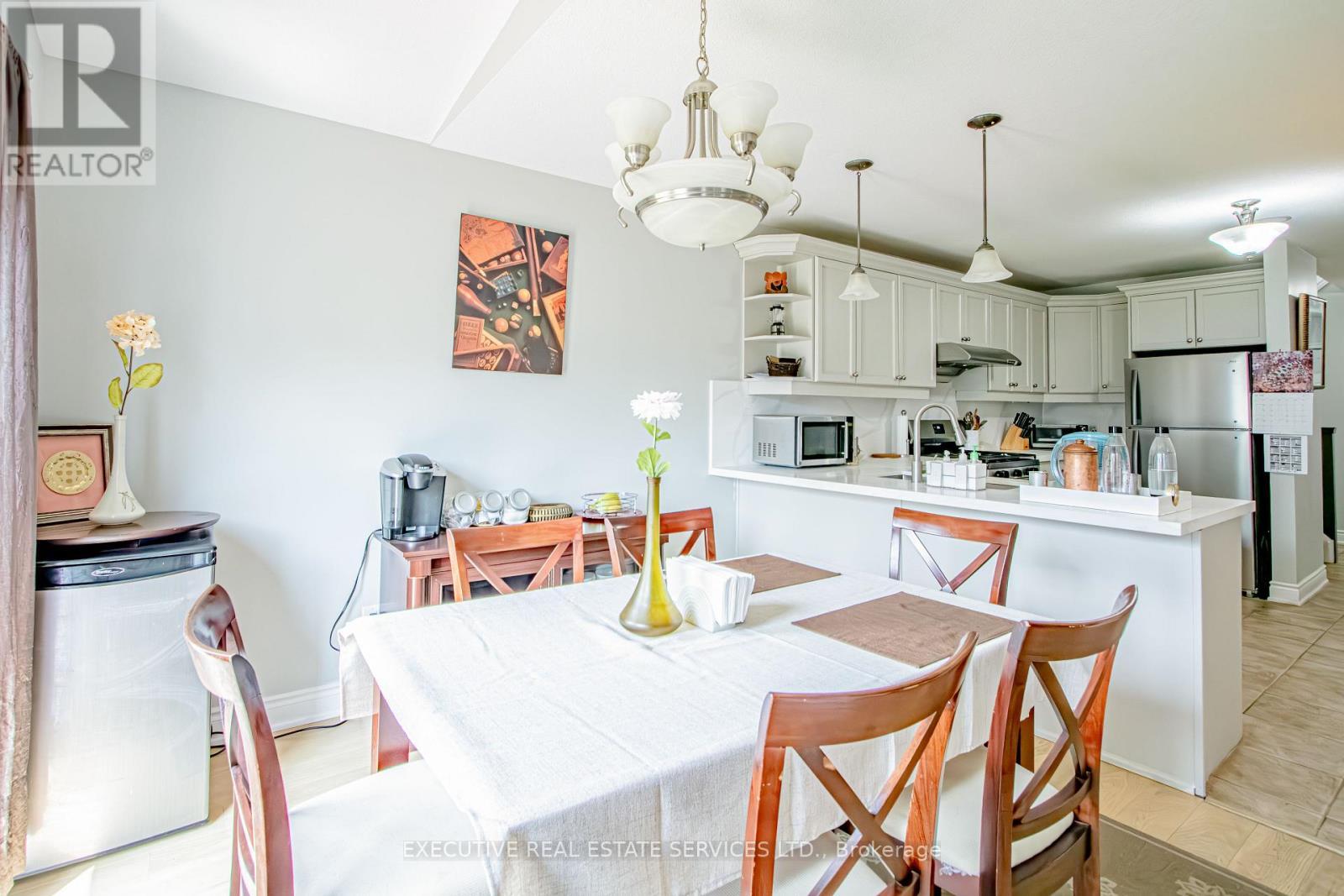 3264 Meadowgate Boulevard, London South, ON - Indoor Photo Showing Dining Room