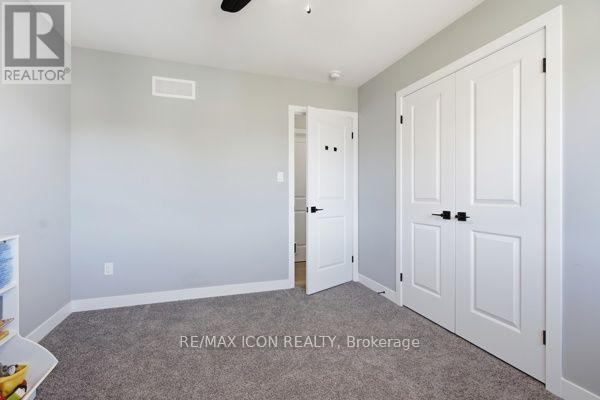 3053 Heardcreek Trail, London North (North S), ON - Indoor Photo Showing Other Room