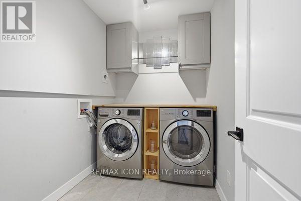 3053 Heardcreek Trail, London North (North S), ON - Indoor Photo Showing Laundry Room