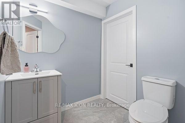 3053 Heardcreek Trail, London North (North S), ON - Indoor Photo Showing Bathroom