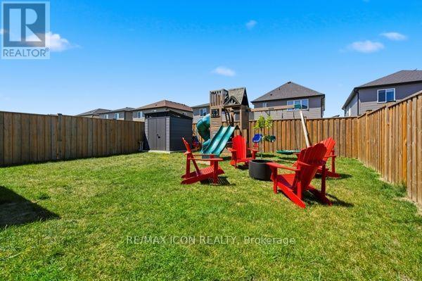 3053 Heardcreek Trail, London North (North S), ON - Outdoor