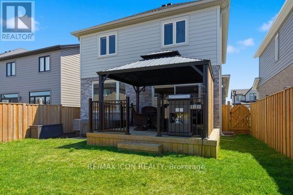 3053 Heardcreek Trail, London North (North S), ON - Outdoor