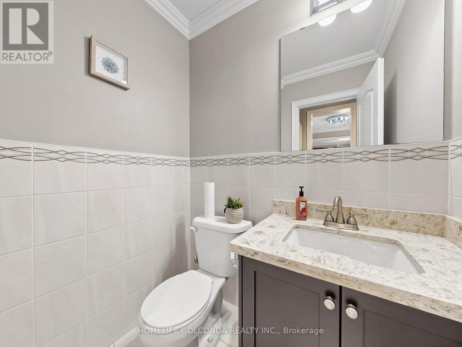 36 Oliver'S Mill Road, Springwater, ON - Indoor Photo Showing Bathroom
