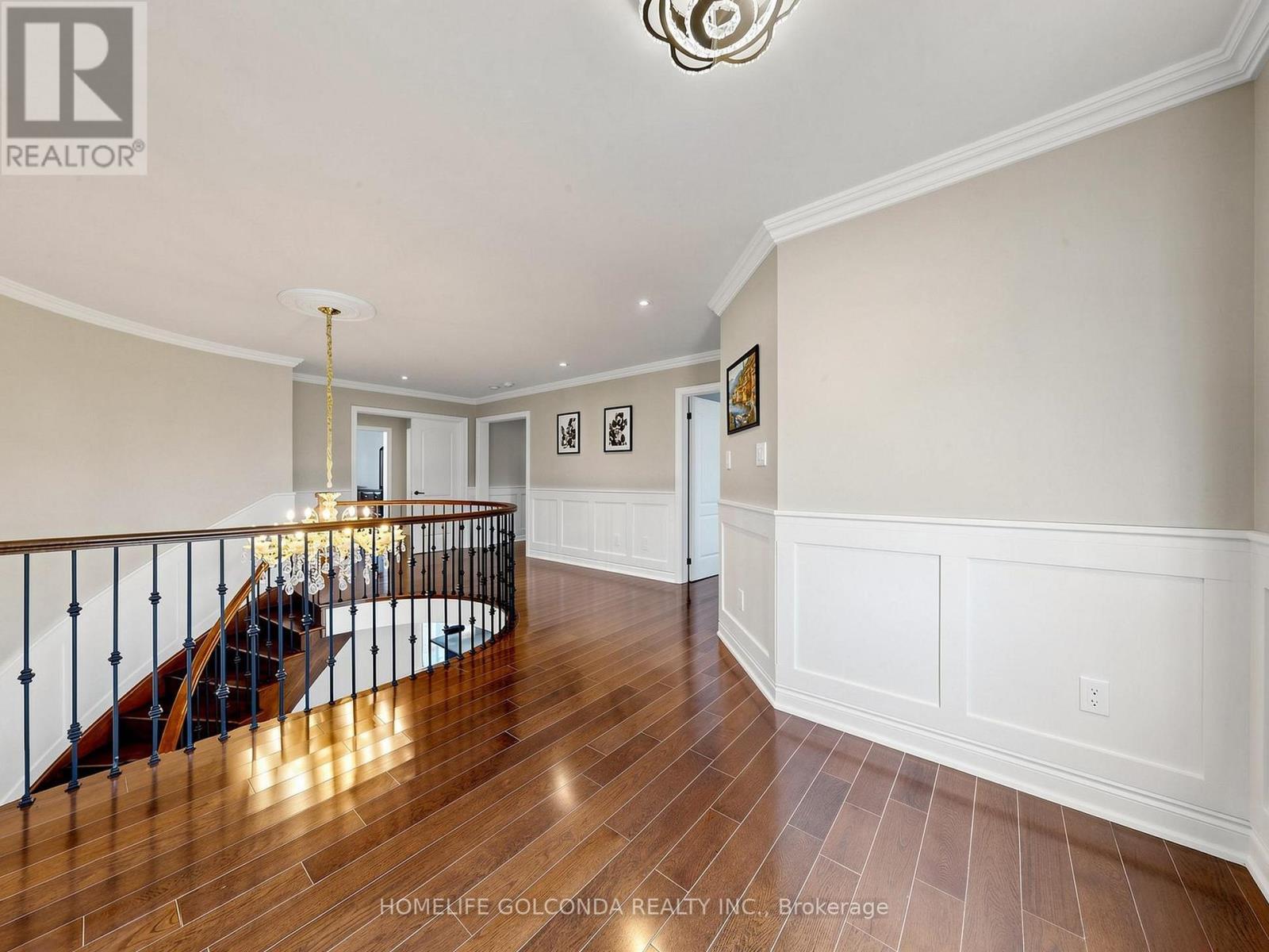 36 Oliver'S Mill Road, Springwater, ON - Indoor Photo Showing Other Room