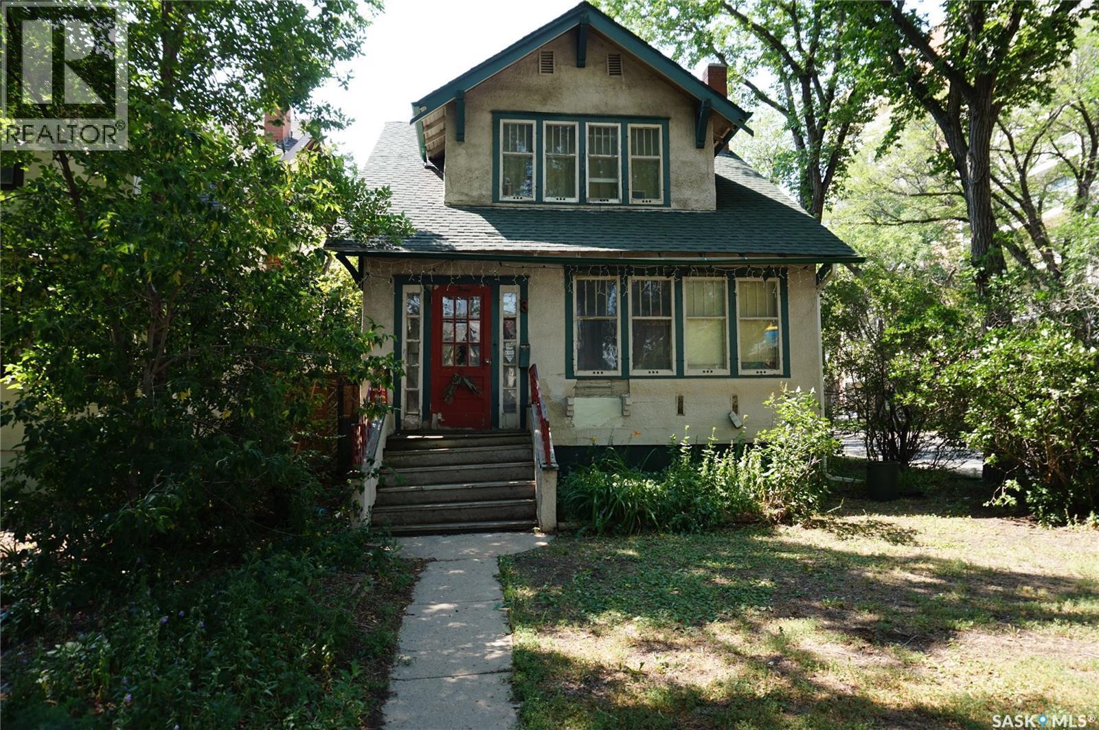 3 Angus Crescent, Regina, SK - Outdoor