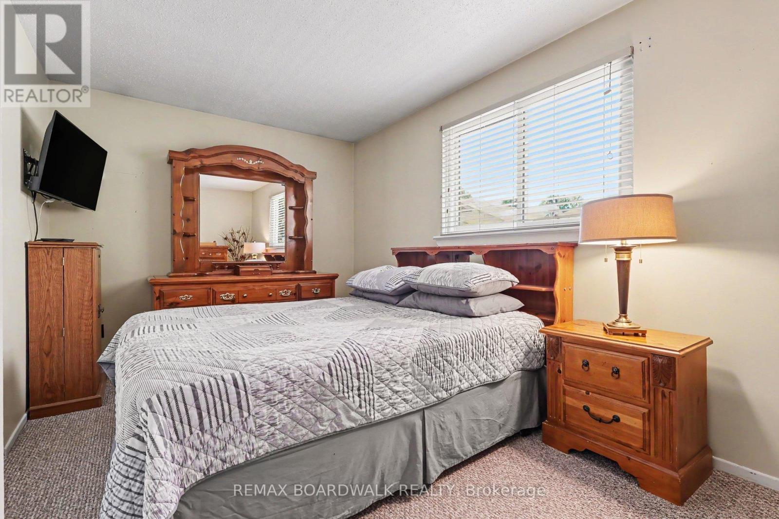 Primary Bedroom - 329 Pintail Terrace, Ottawa, ON - Indoor Photo Showing Bedroom