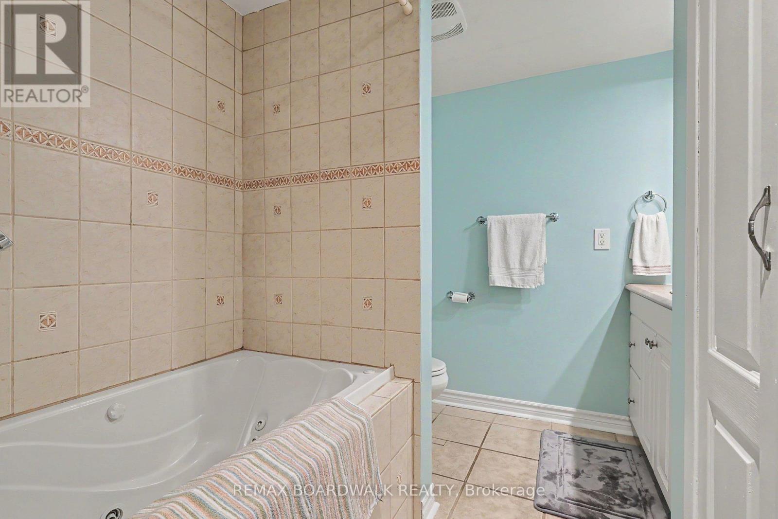 Lower Level Full Bath - 329 Pintail Terrace, Ottawa, ON - Indoor Photo Showing Bathroom