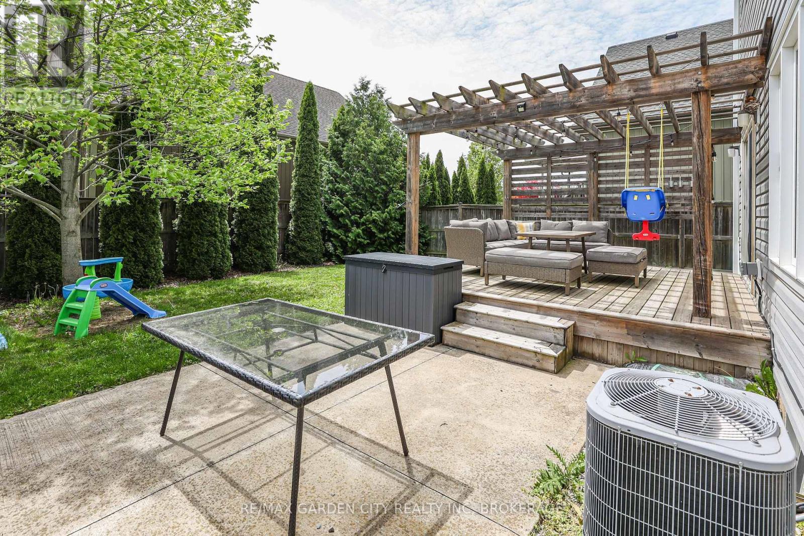 22 Riesling Drive, Niagara-On-The-Lake (Virgil), ON - Outdoor With Deck Patio Veranda