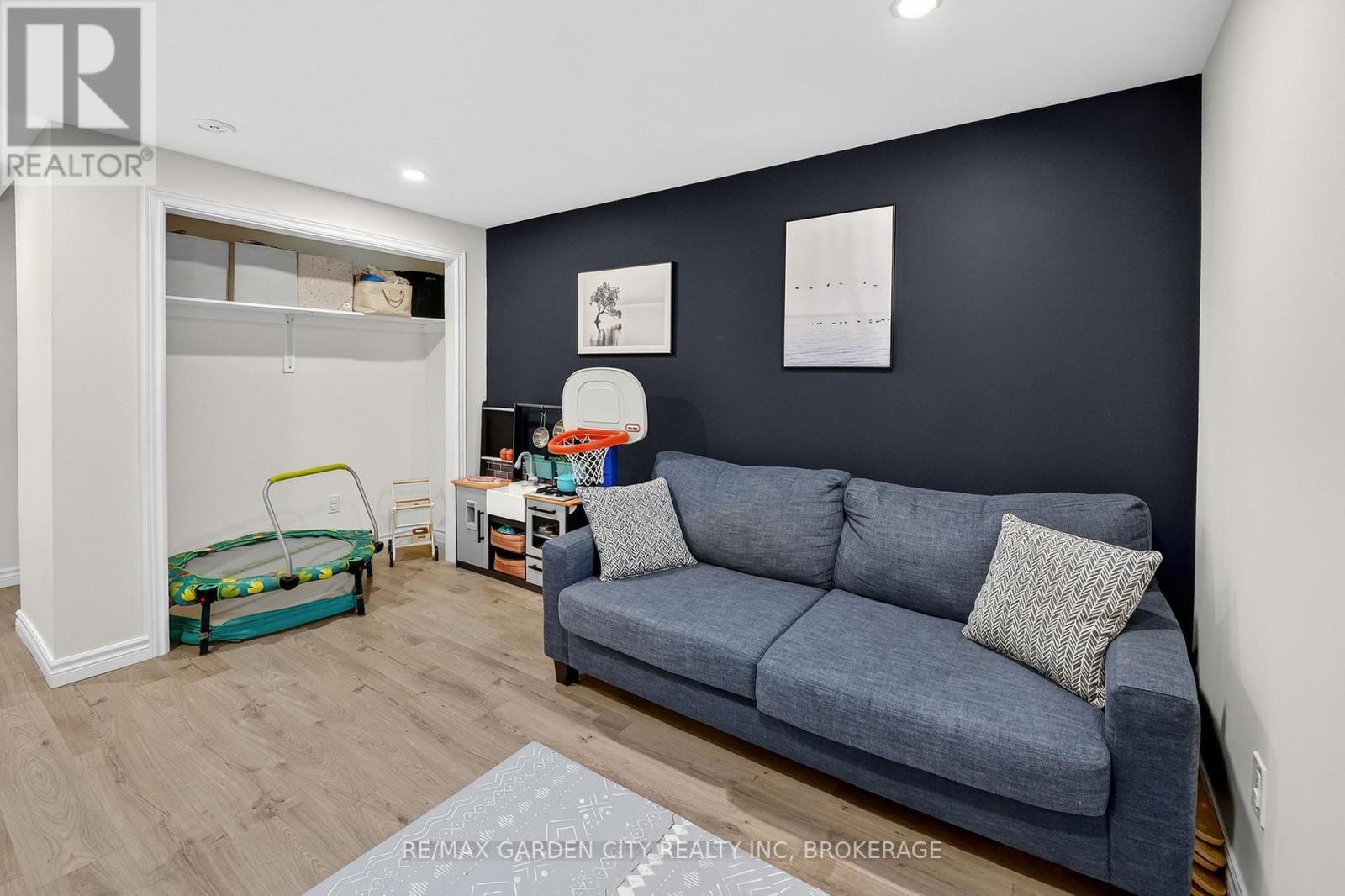 22 Riesling Drive, Niagara-On-The-Lake (Virgil), ON - Indoor