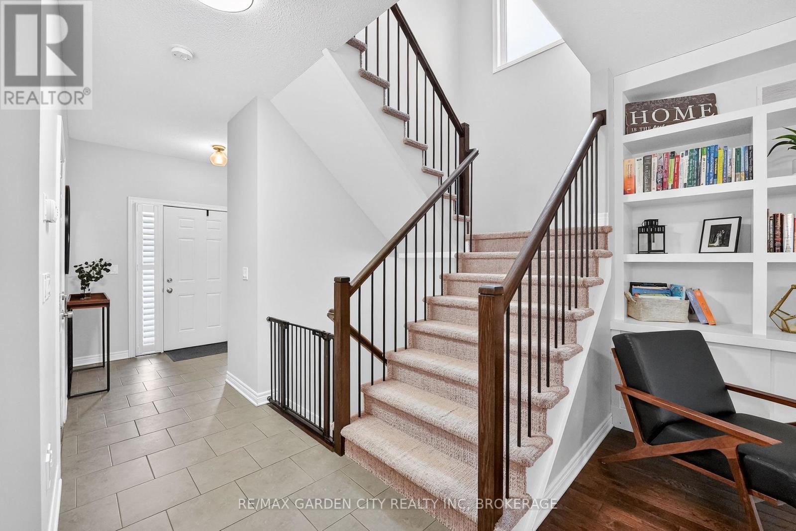 22 Riesling Drive, Niagara-On-The-Lake (Virgil), ON - Indoor Photo Showing Other Room