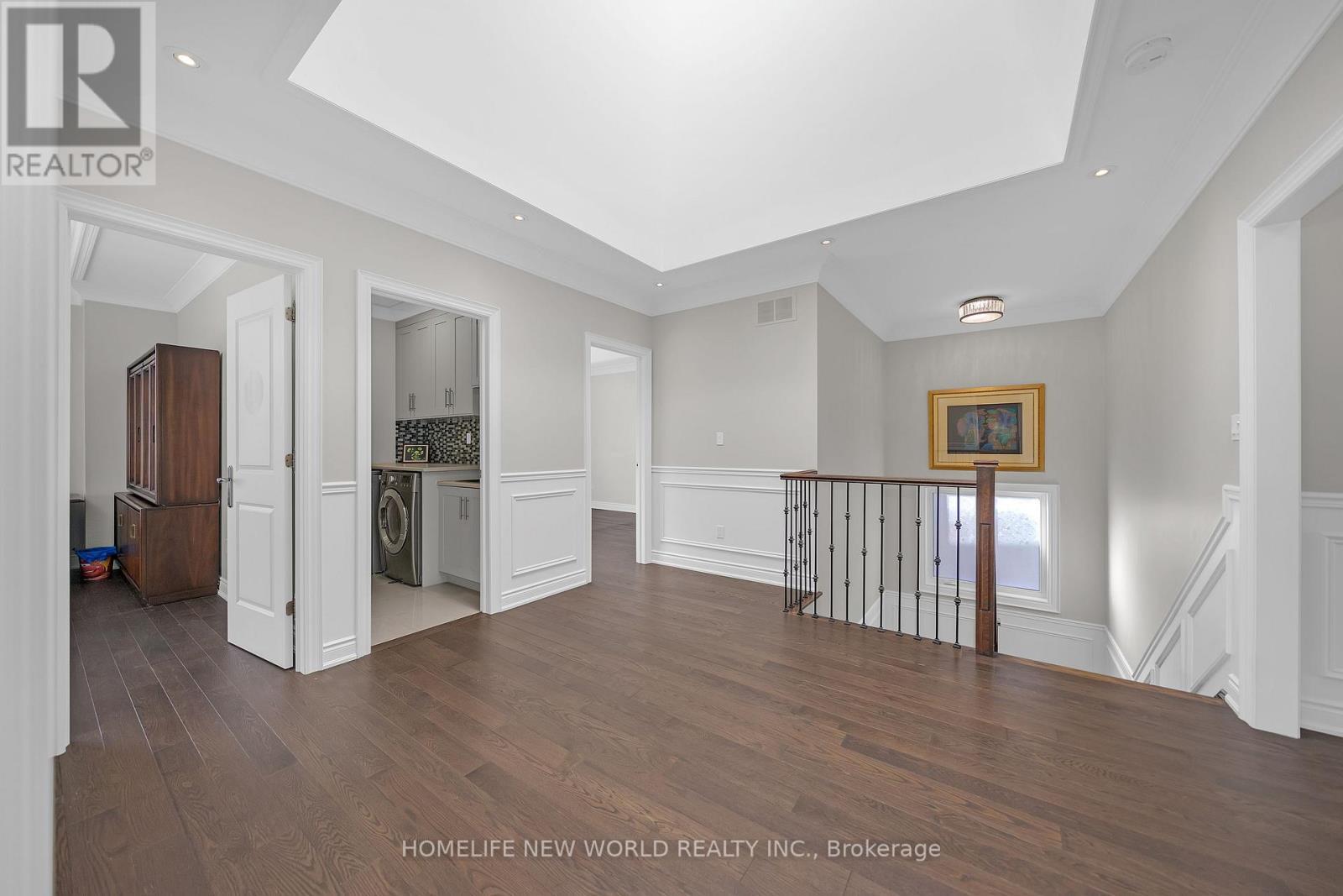 10 Stancroft Drive, Richmond Hill, ON - Indoor Photo Showing Other Room
