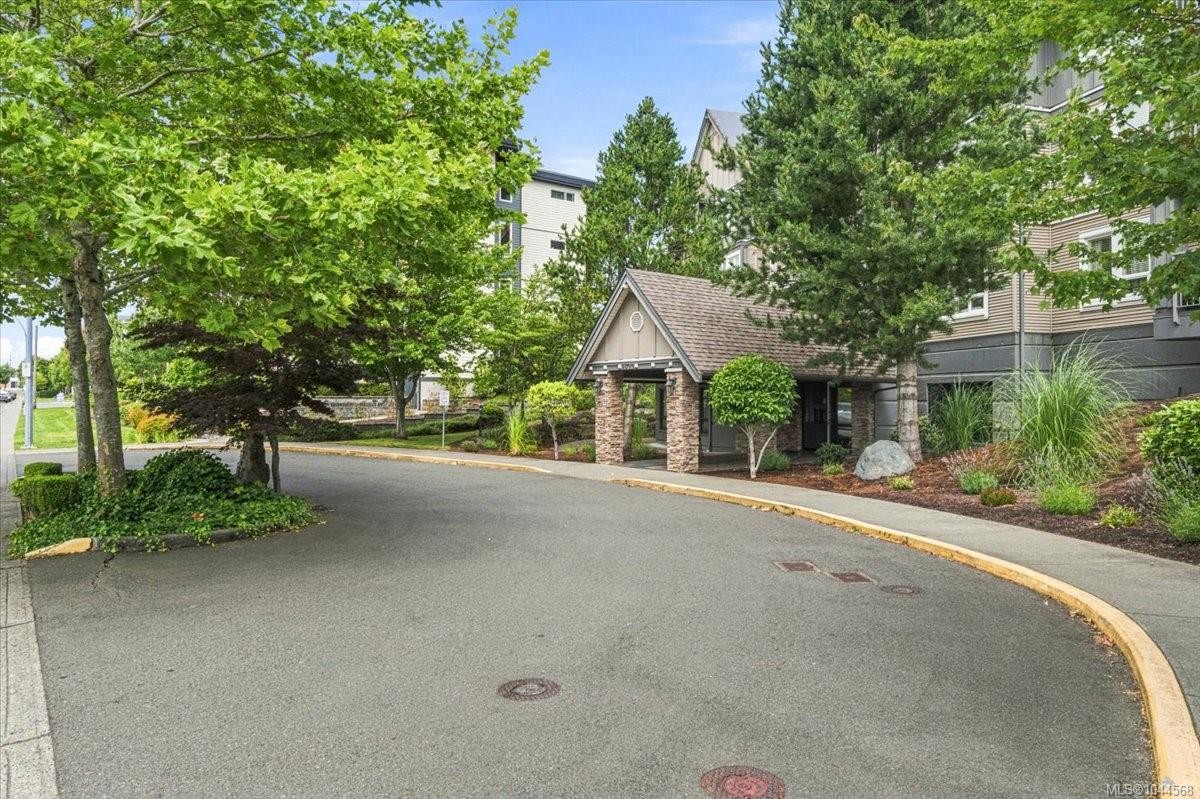 #203-1620 Townsite Rd, Nanaimo, BC