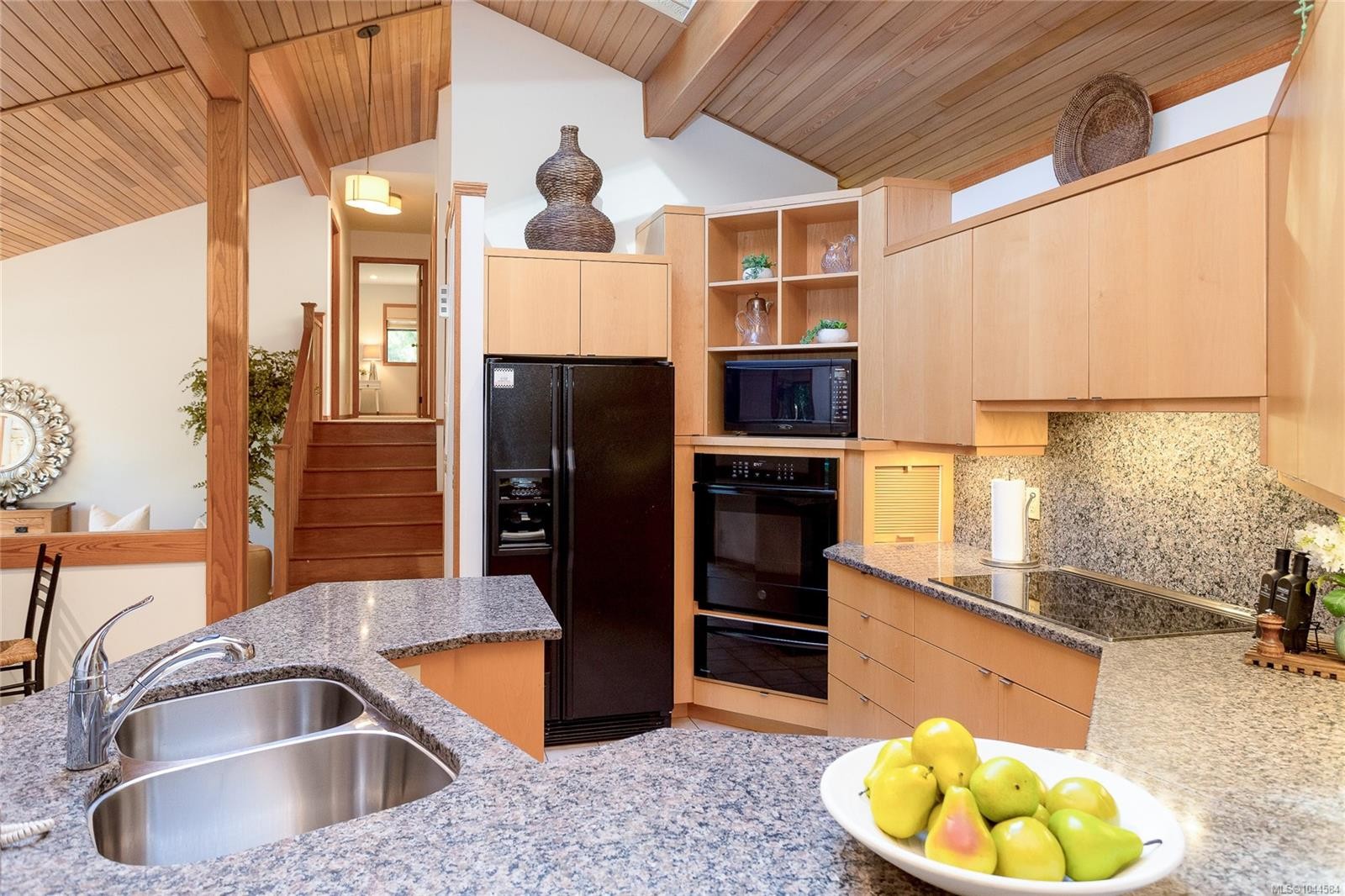 1015 Kentwood Pl, Saanich, BC