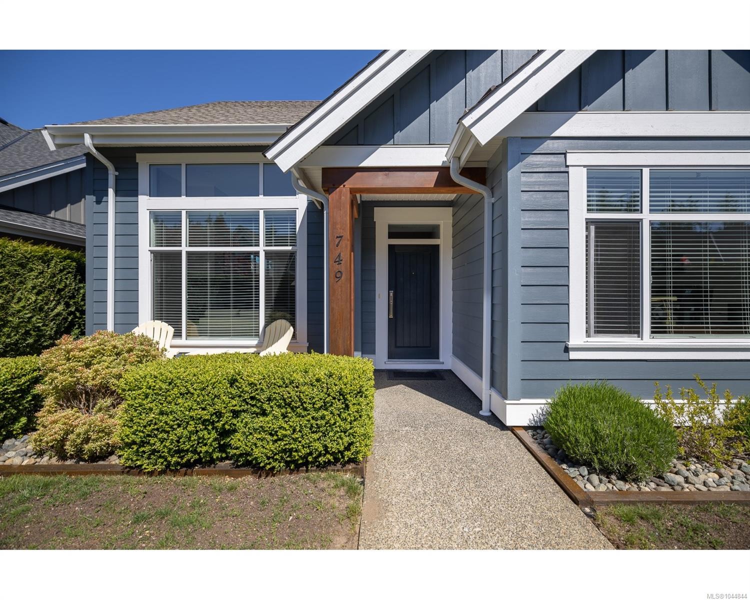 749 West Ridge Way, Qualicum Beach, BC