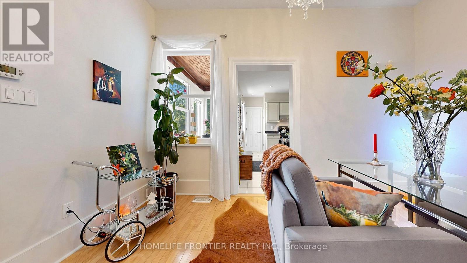 81 Richmond Street, Brantford, ON - Indoor Photo Showing Other Room