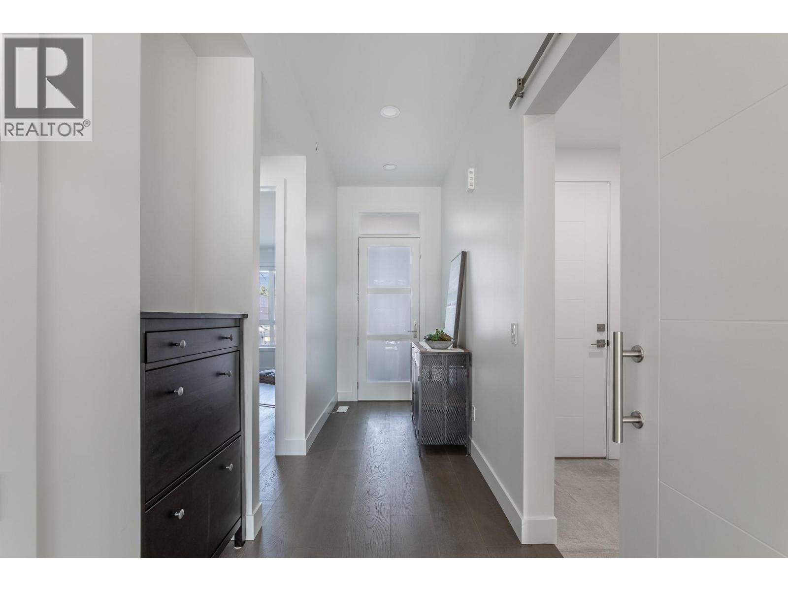 5586 Nixon Road, Summerland, BC - Indoor Photo Showing Other Room
