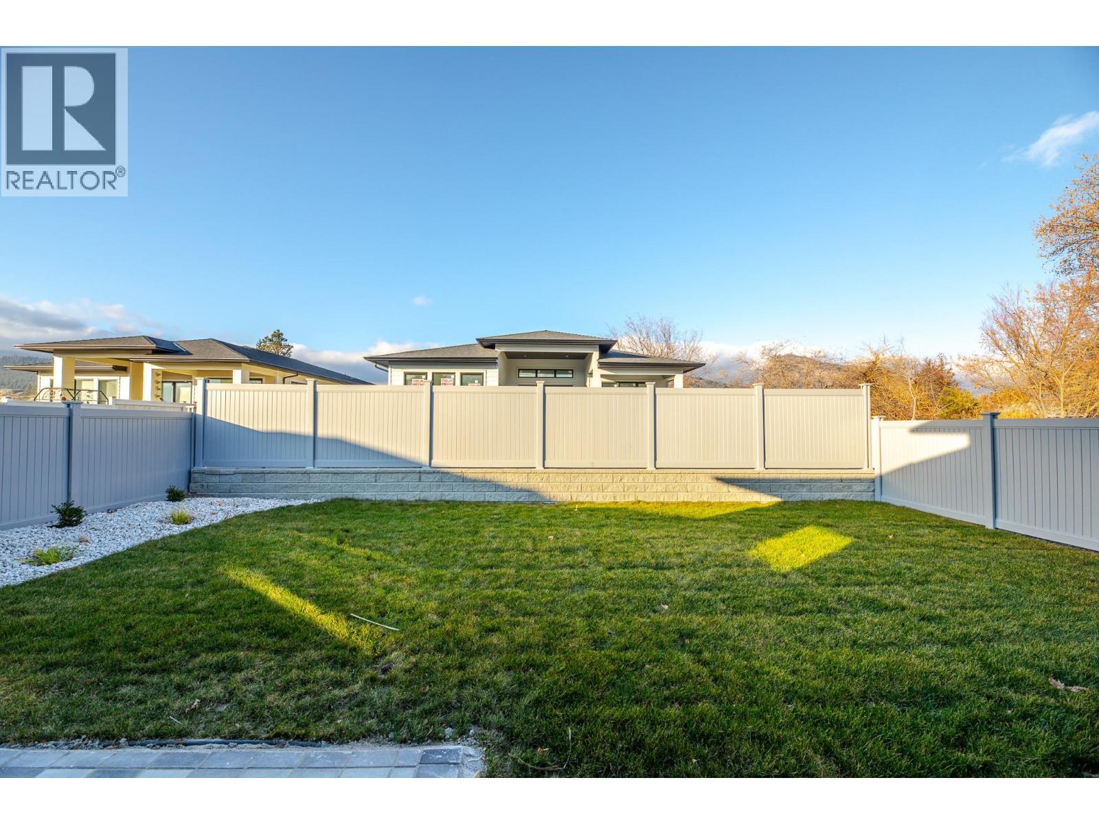 5586 Nixon Road, Summerland, BC - Outdoor With Backyard