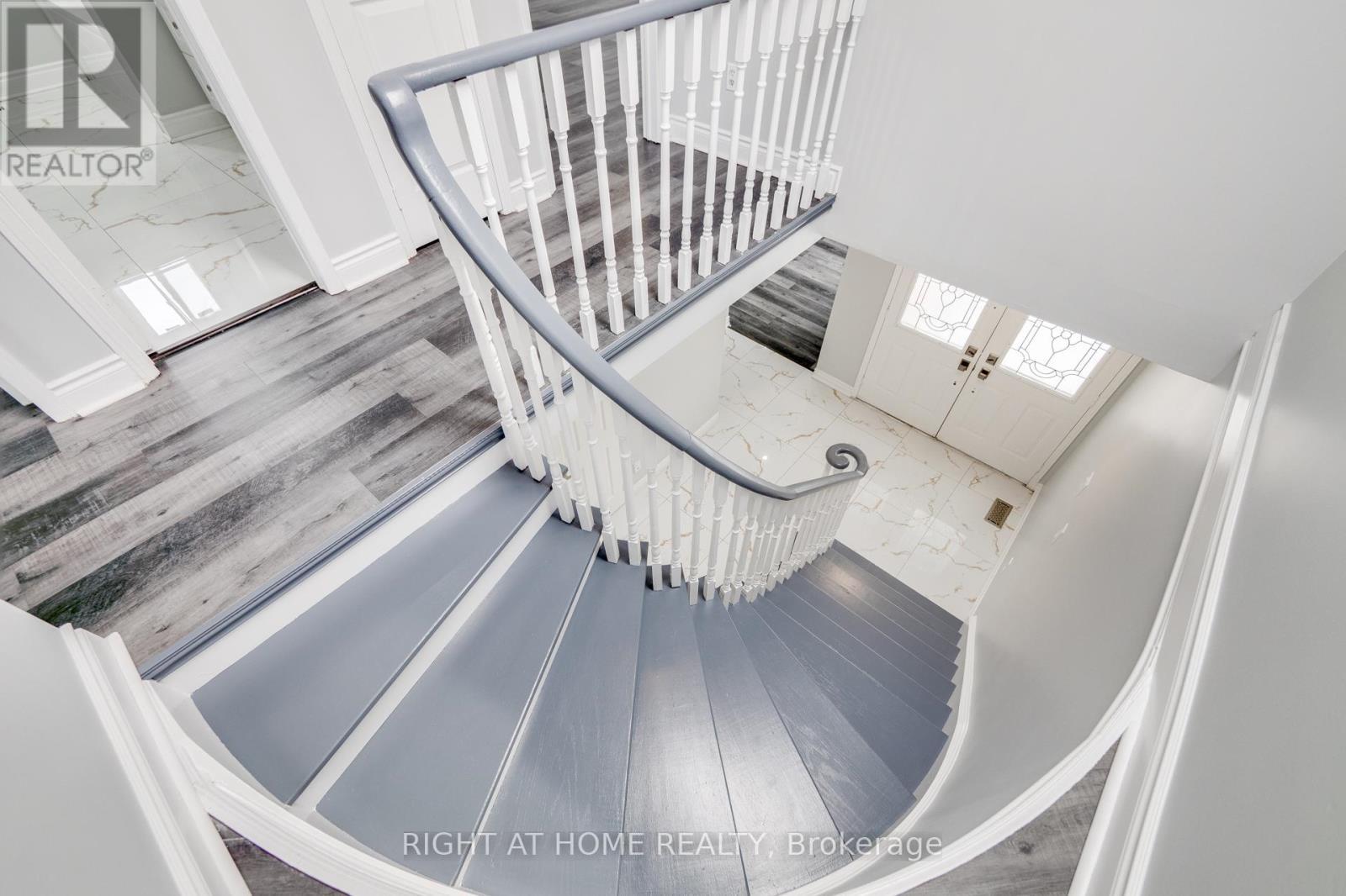 34 Meadowlark Drive, Brampton, ON - Indoor Photo Showing Other Room