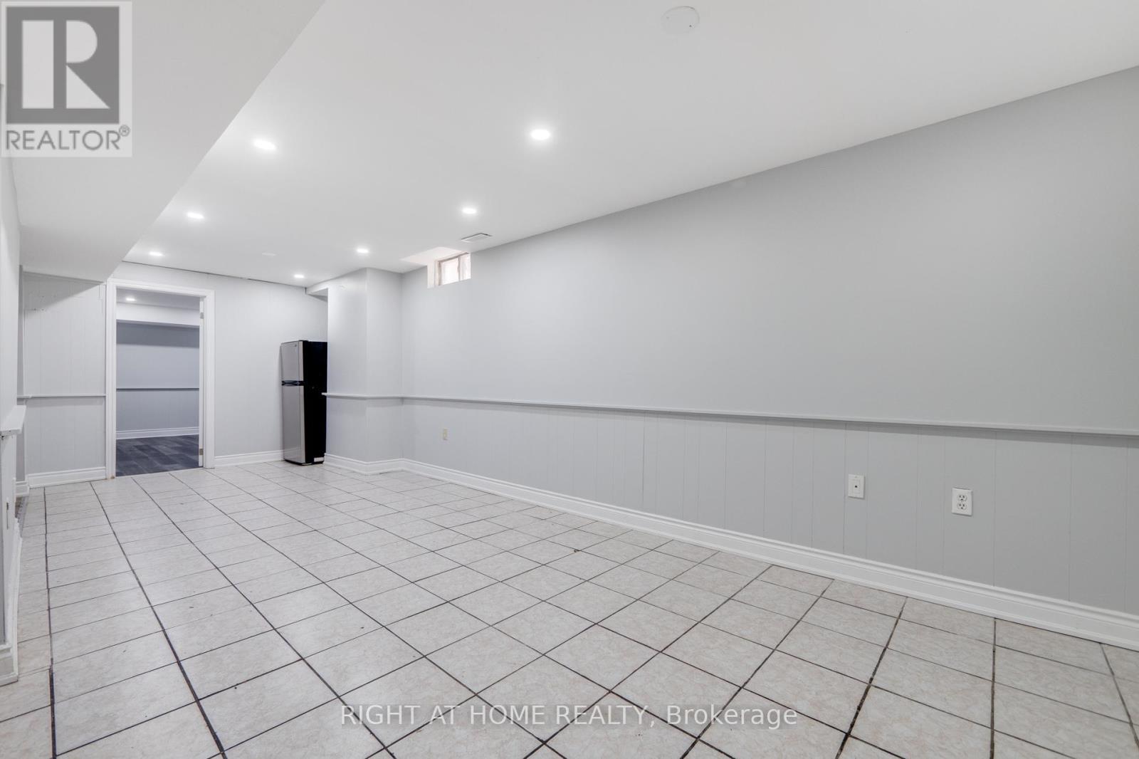 34 Meadowlark Drive, Brampton, ON - Indoor Photo Showing Other Room