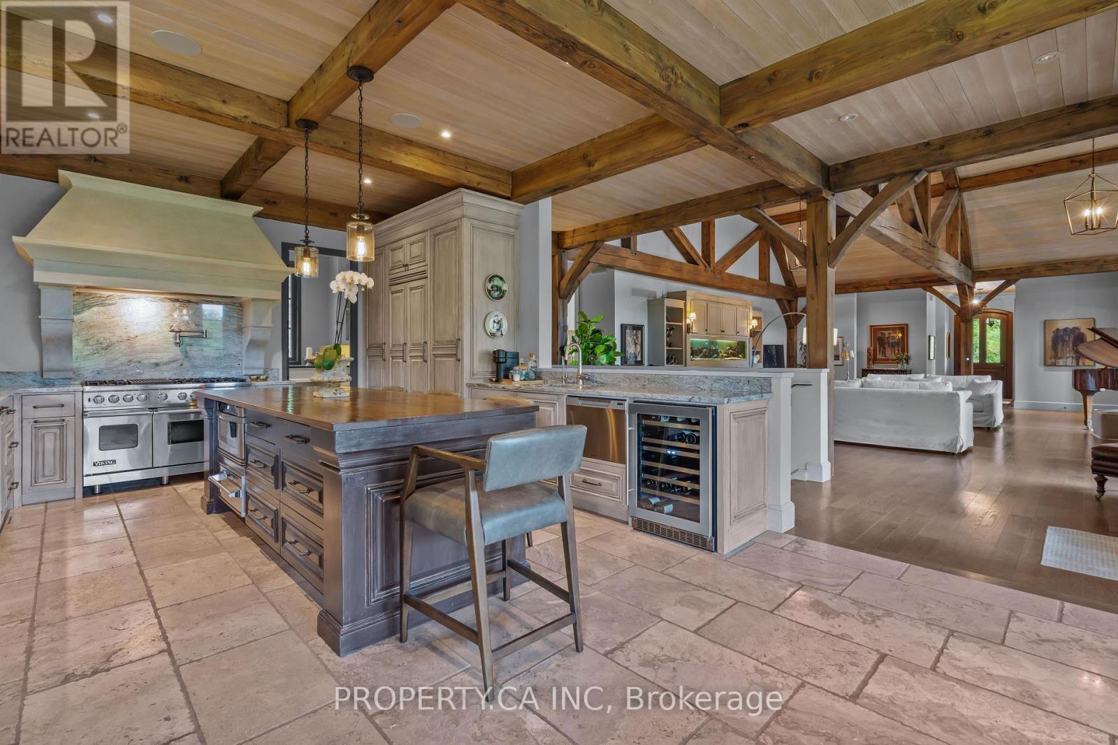 10955 Old River Road, Middlesex Centre, ON - Indoor