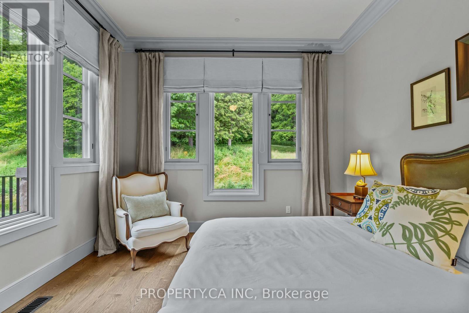 10955 Old River Road, Middlesex Centre, ON - Indoor Photo Showing Bedroom