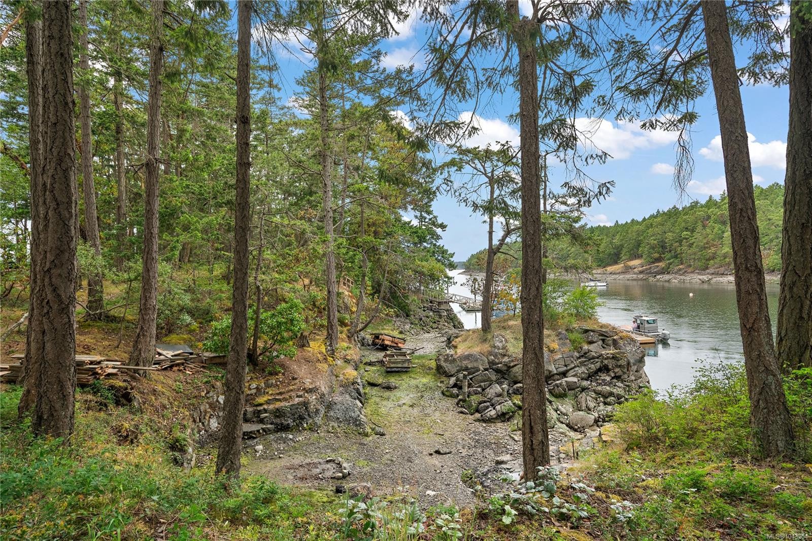 14 Secret Island, Prevost Island, BC