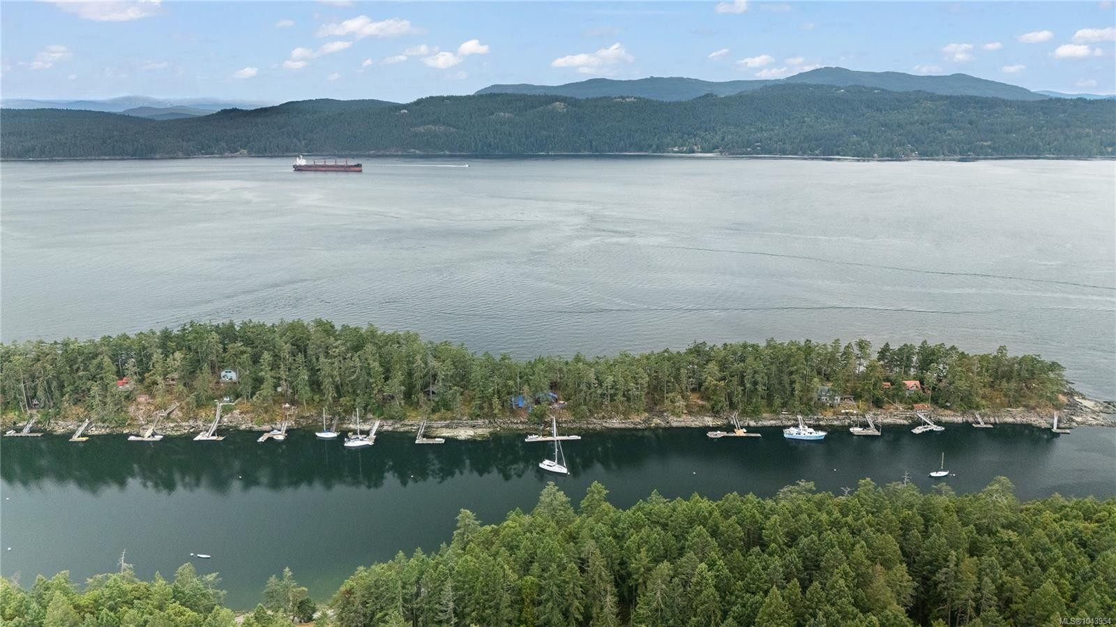 14 Secret Island, Prevost Island, BC