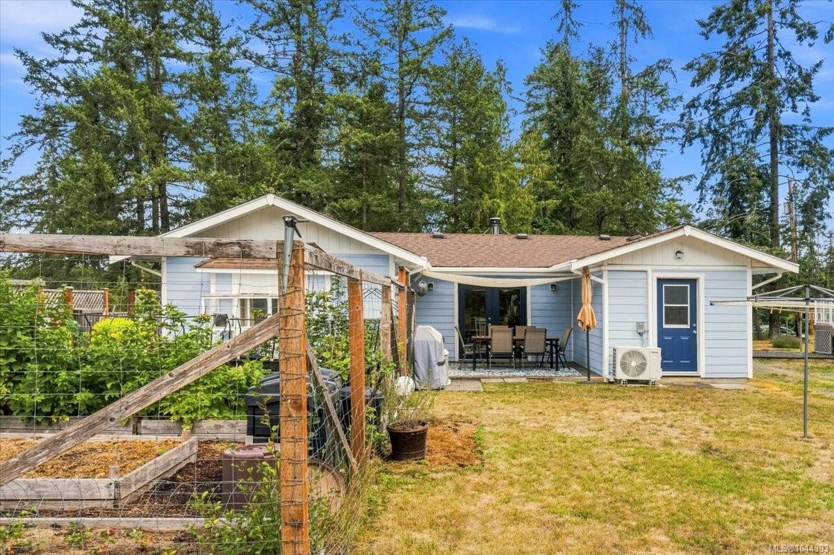 2212 Burgoyne Rd, Coombs, BC