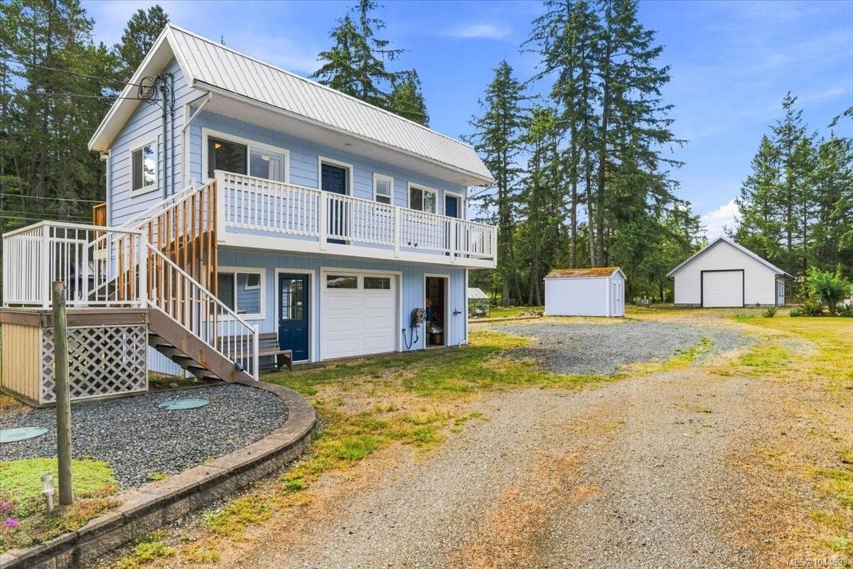 2212 Burgoyne Rd, Coombs, BC