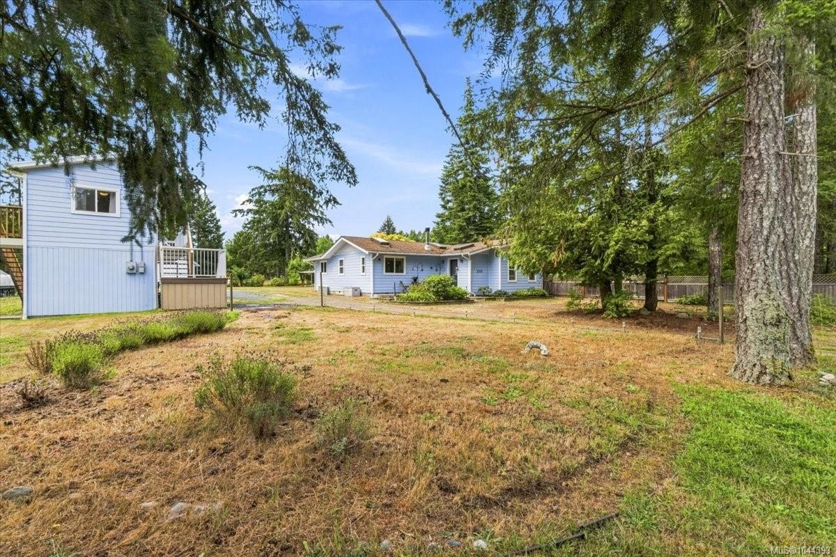 2212 Burgoyne Rd, Coombs, BC