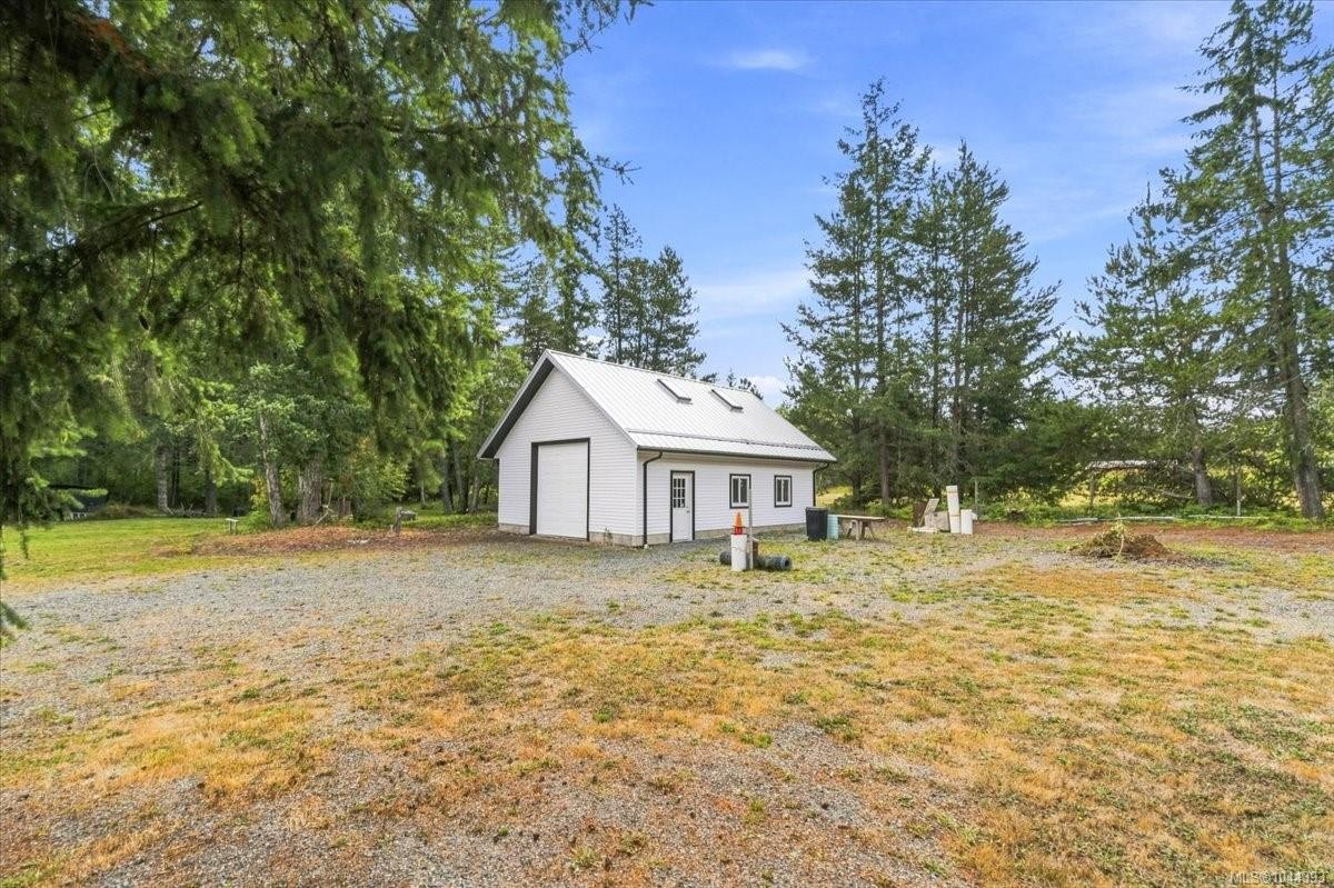 2212 Burgoyne Rd, Coombs, BC