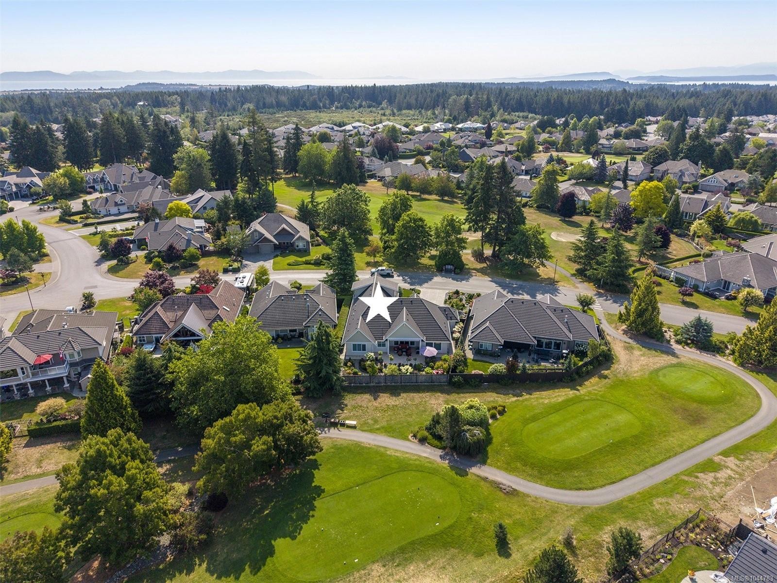 3232 Majestic Dr, Courtenay, BC