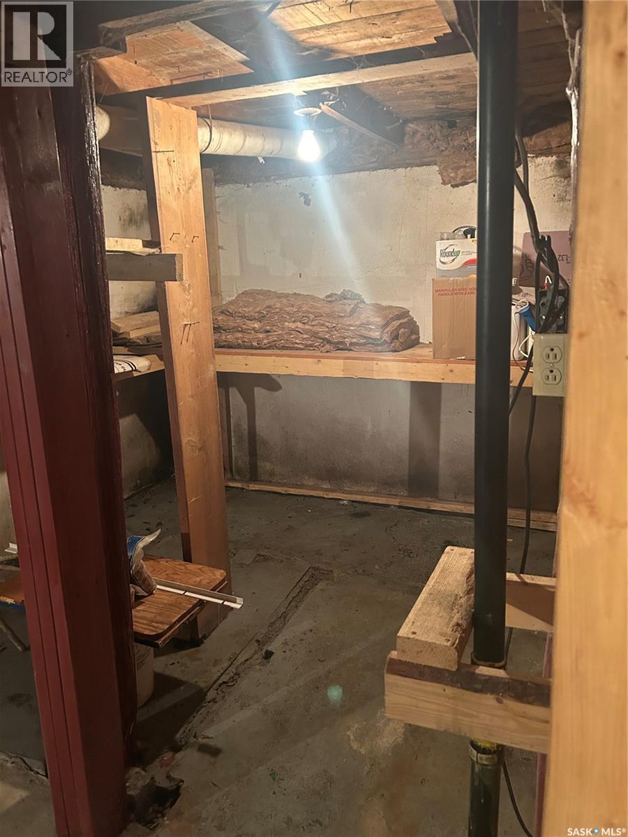 Bjerke Acreage, Kellross Rm No. 247, SK - Indoor