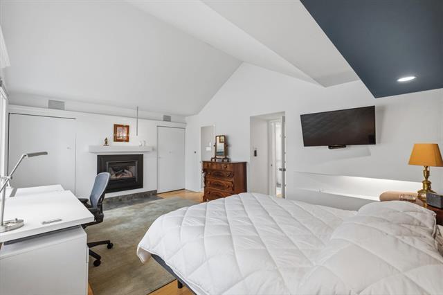 1324 Wellington Cr, Winnipeg, MB - Indoor Photo Showing Bedroom