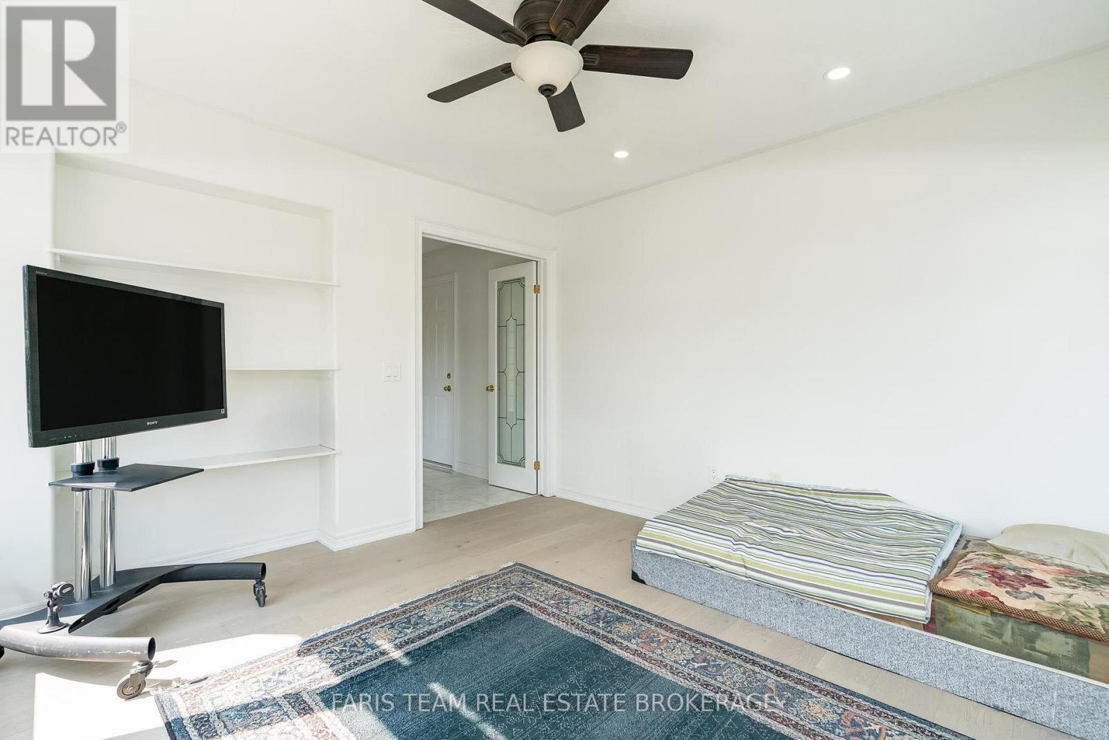 2 Vanessa Drive, Orillia, ON - Indoor Photo Showing Other Room