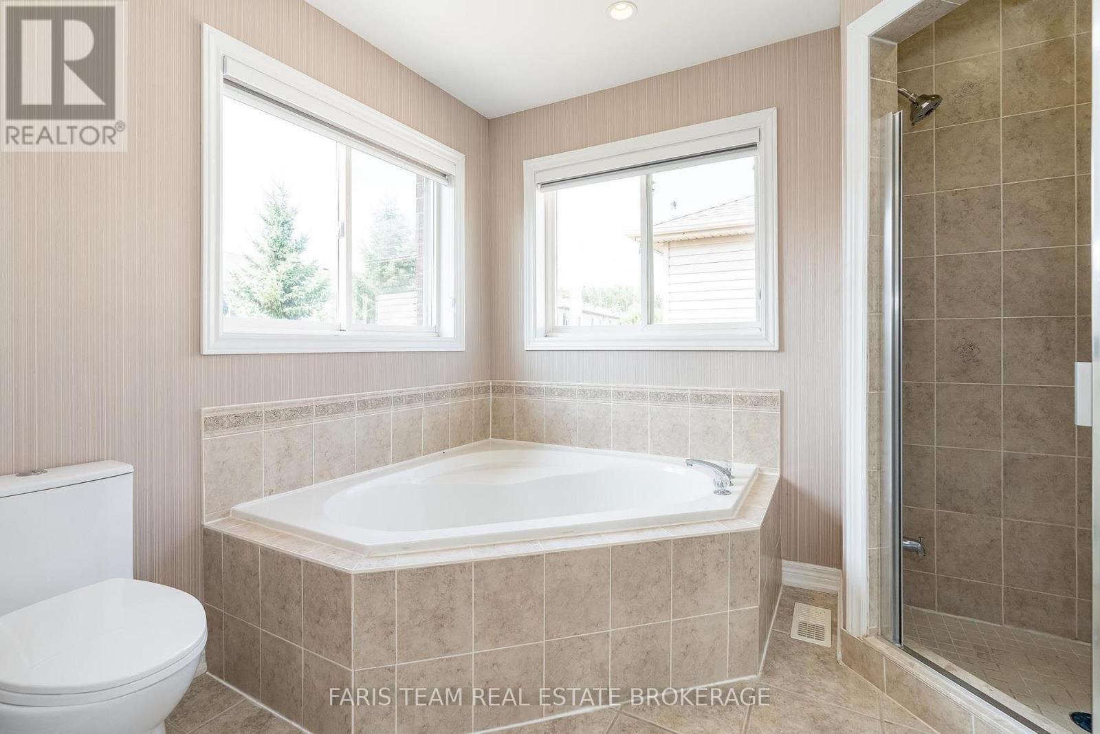2 Vanessa Drive, Orillia, ON - Indoor Photo Showing Bathroom