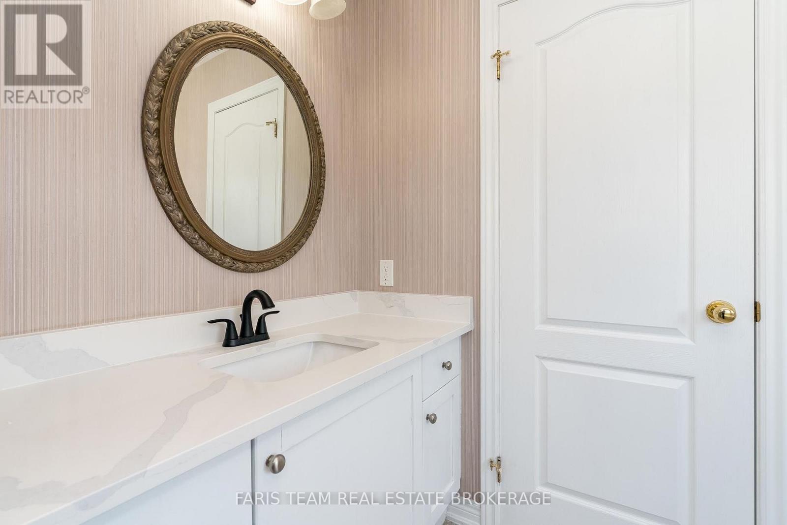 2 Vanessa Drive, Orillia, ON - Indoor Photo Showing Bathroom